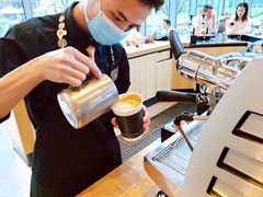 -星巴克臻选(杭州嘉里中心1F店)