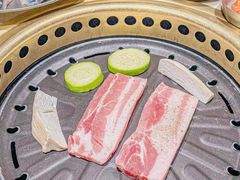 -蚂蚁洞·烤肉大营地(上海静安大悦城店)