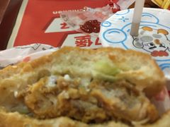 香辣鸡腿汉堡-华莱士·全鸡汉堡(杭州武林店)