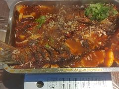 -老街烧烤大排档·地道湖北菜·龙虾馆(汉口火车站店)