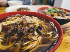 香菇烧肉面-全味面馆