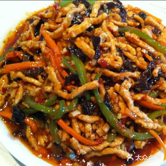 泓福莱酱骨农家菜(绿波店)