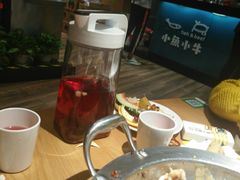 -小鱼小牛·鱼牛干锅·脆鱼火锅(世欧广场店)