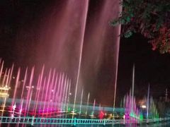 -百里峡七彩艺术小镇