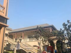 -王府井奥莱临潼小镇(临潼店)