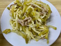 榨菜茭白肉丝浇头-陀块头面馆(梅岭南路店)