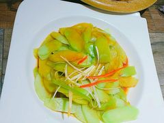 -忙前忙后妈妈菜馆