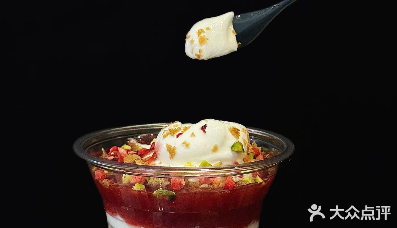 成都太古里！圣诞季新品小甜甜🍦🍓🎄✧*｡🧣♡