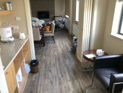 -知爱母婴专护全套房月子会所(新华路店)