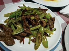 -小锅饭豆腐馆(嘉陵江街店)