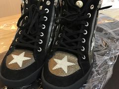 -爱革·奢品·鞋包·衣物·家居(博荟广场店)
