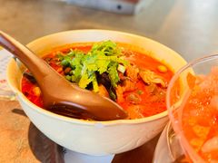 -包整·丝娃娃(一览甲秀楼风景店)