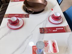 -毛辣果·贵州红酸汤牛肉火锅(西单店)