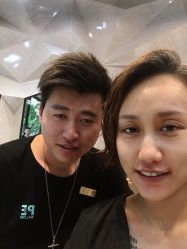 -PE SALON