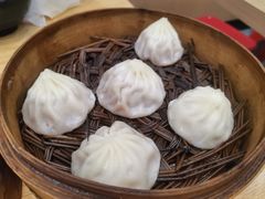 鲜汁肉包-老盛昌(聚丰园店)