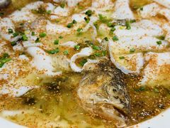 -渔语鱼酸菜鱼新川菜(来福士店)