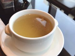 炖汤-大中华希尔顿酒店-念自助餐·嗨啤·小龙虾