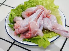 现杀牛蛙-有拈头成都市井火锅(柳市店)