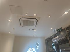 -小杨生煎(金山百联购物中心3楼店)