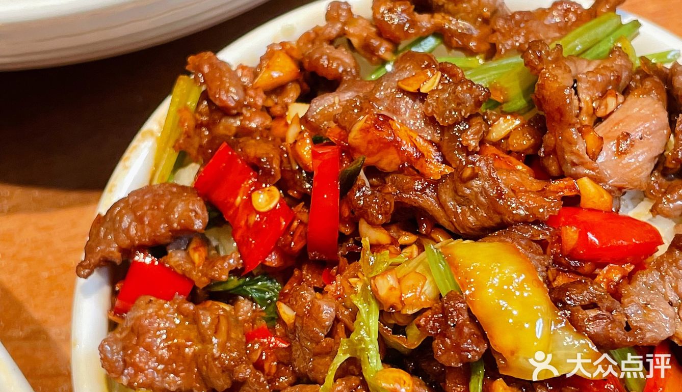 「广州海珠探店」一家工业风的湘菜馆