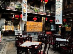 -蔼若春.传承三十年云南菜(金碧公园店)
