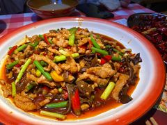 -思博半步颠小酒馆(梦时代店)