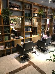 点击看大图 -MONE美发沙龙