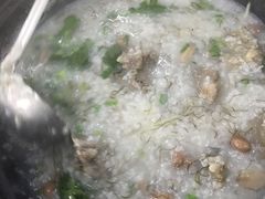 咸猪骨粥-蚝得喜海鲜(东城店)