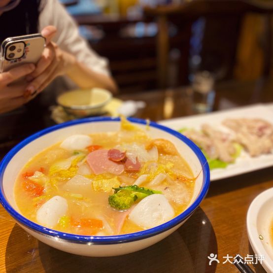 阿丘十碗头绍兴菜馆(弄堂里店)