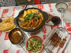 -老表记广西宵夜螺蛳鸭脚煲(东盟店)