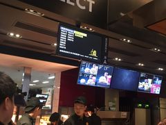 -麦当劳(新王府井店)