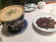 铜锅酸菜炖软骨-小吊梨汤·北京菜·烤鸭(双井乐成中心店)