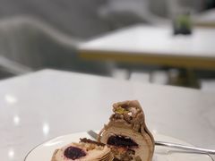 -Fridi Patisserie Cafe