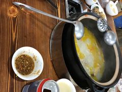 -15年老字号鑫鑫猪肚鸡·椰子鸡海南火锅(兴隆华侨农场店)