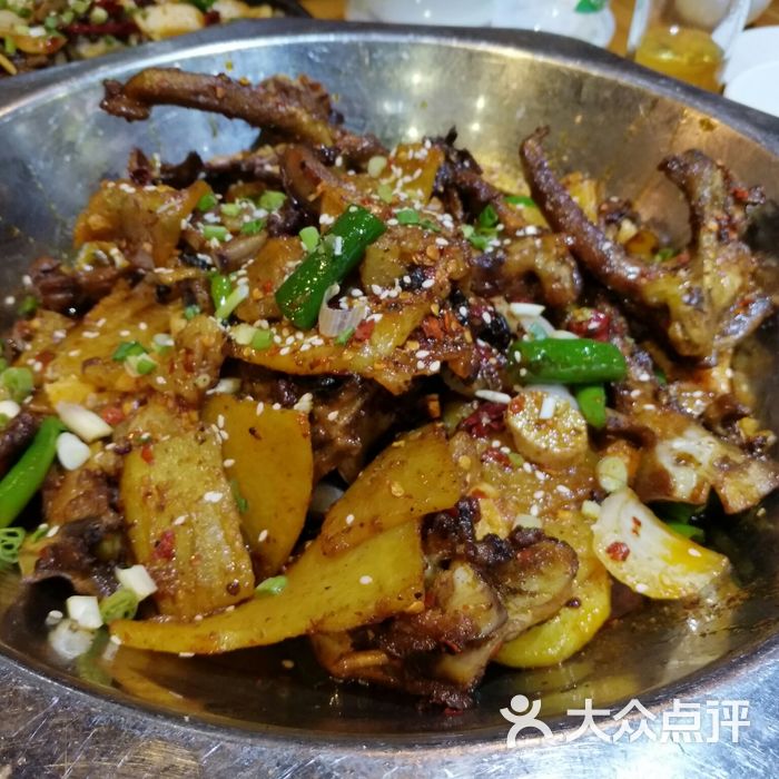 辣滷巴骨肉 橘子水很好喝叻 一顆大白菜s