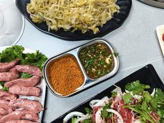 -牛牛牛酸菜煎肉店(望云寺路店)