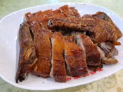 招牌烧鹅-禄源公·老莞诚饭店