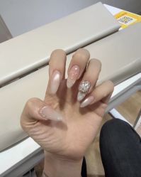 -晨·艺美甲美睫