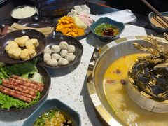 -炙爱鮮貨火锅(中东砂之船店)