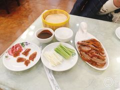 -六和聚传统烤鸭.天津菜(和平店)