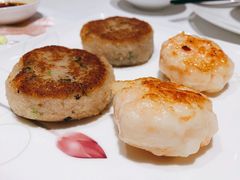 煎莲藕饼拼煎虾饼-花城苑广府菜(侨鑫店)
