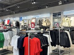 -百联奥特莱斯广场(武汉盘龙店)