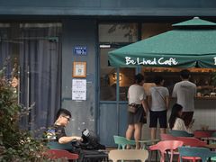 -Be Lived Cafe比例咖啡(摩天轮店)