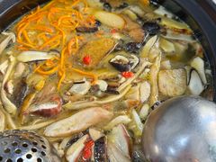 -一品山珍野生菌养身火锅(瑞丽市文蚌路店)