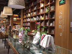 -百新书局(尚悦湾店)