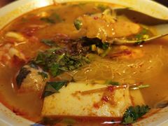 -大头虾越式风味餐厅(光明广场店)