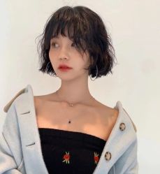 -朗峰专业美发沙龙