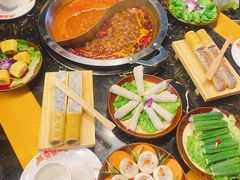 -憨孃孃·重庆老火锅(红山黑金店)