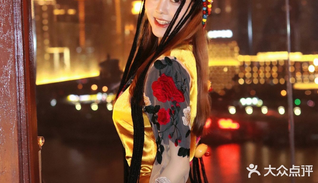 没有定位⁉️臧家特色烤牦牛肉 还可以换妆