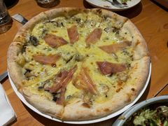 松露酱蘑菇帕尔马火腿披萨-TIAGO HOME KITCHEN(王府中环店)